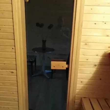 Hébergement de vacances в горах, сауна в ціну помешкання наявність акумуляторів безперервного живлення