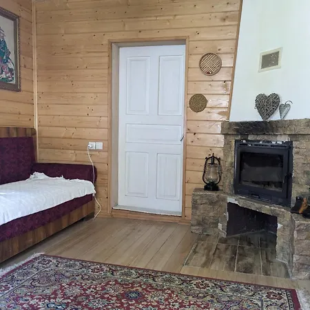 в горах, сауна в ціну помешкання Holiday home Oriv